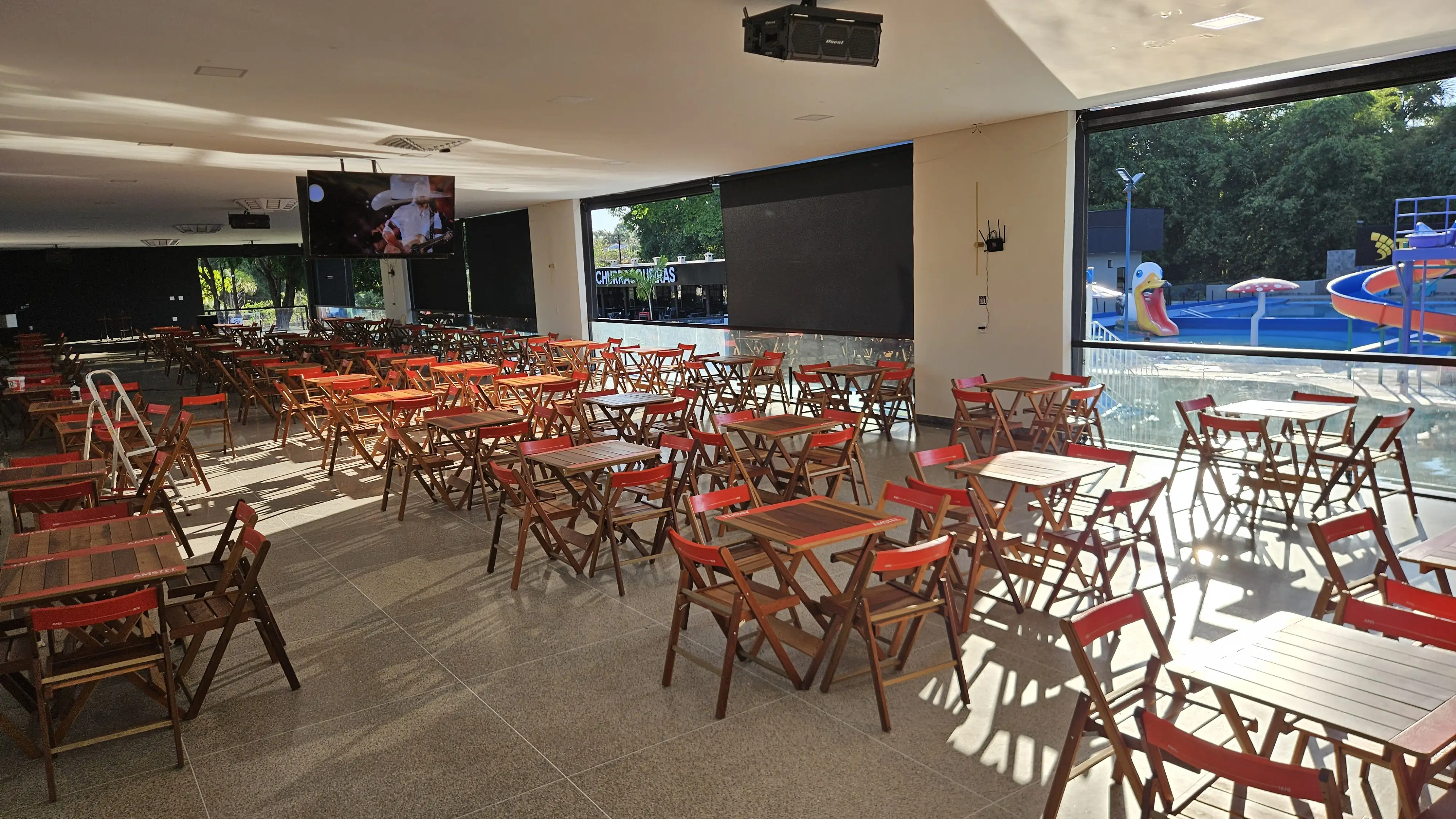 Vista do Bar para o Clube